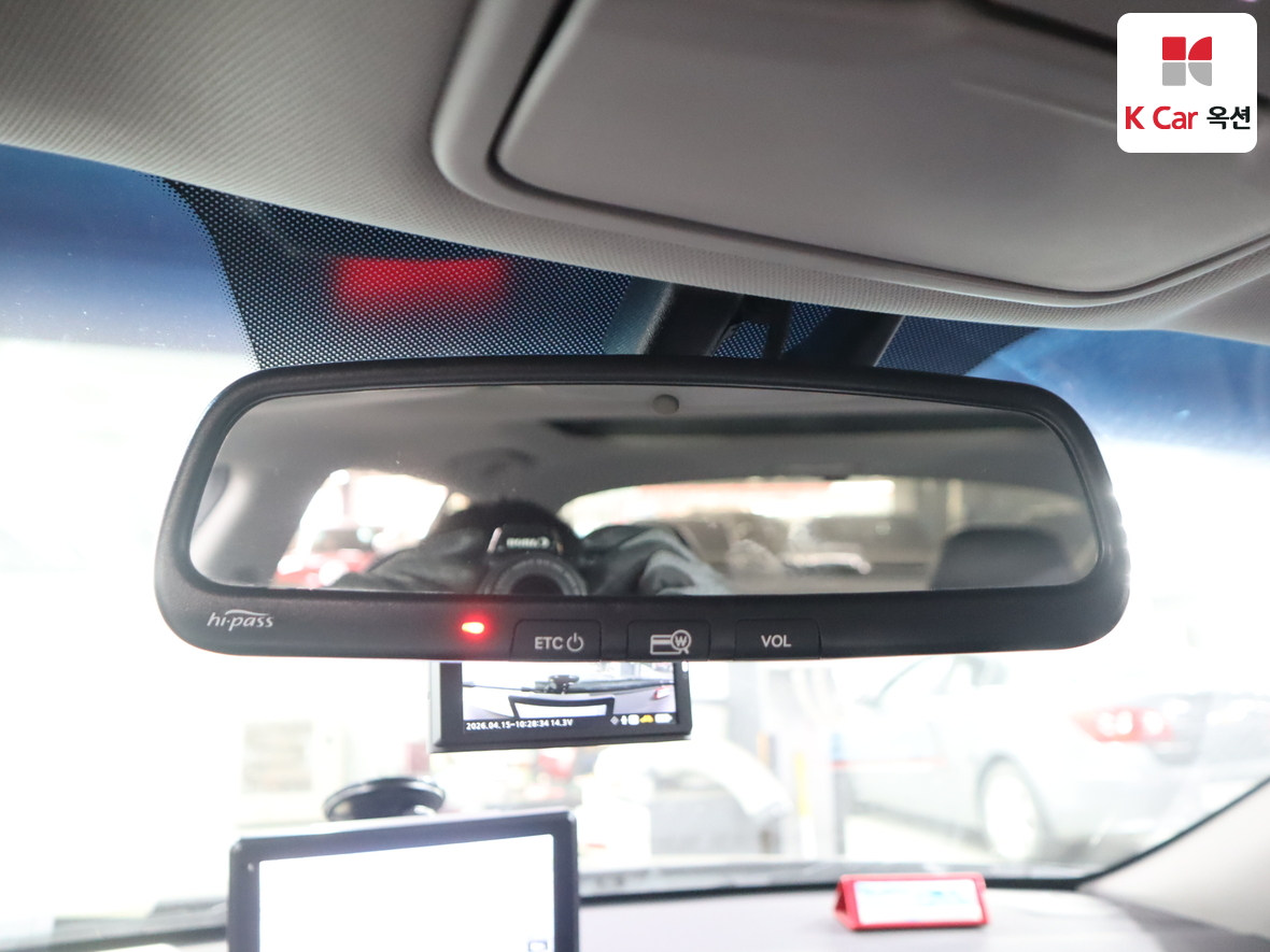 Kia K5 2012 - Image 13