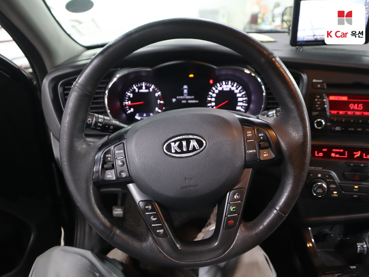 Kia K5 2012 - Image 10