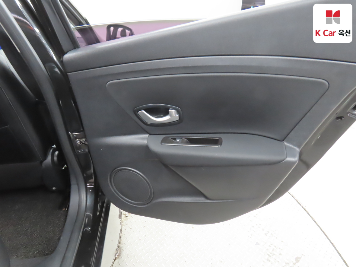 Renault Samsung SM3 2015 - Image 26