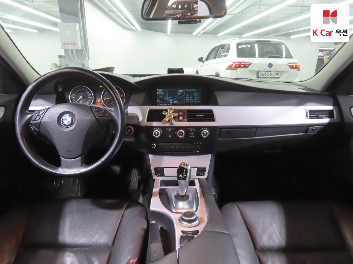 BMW 5 Series - 3