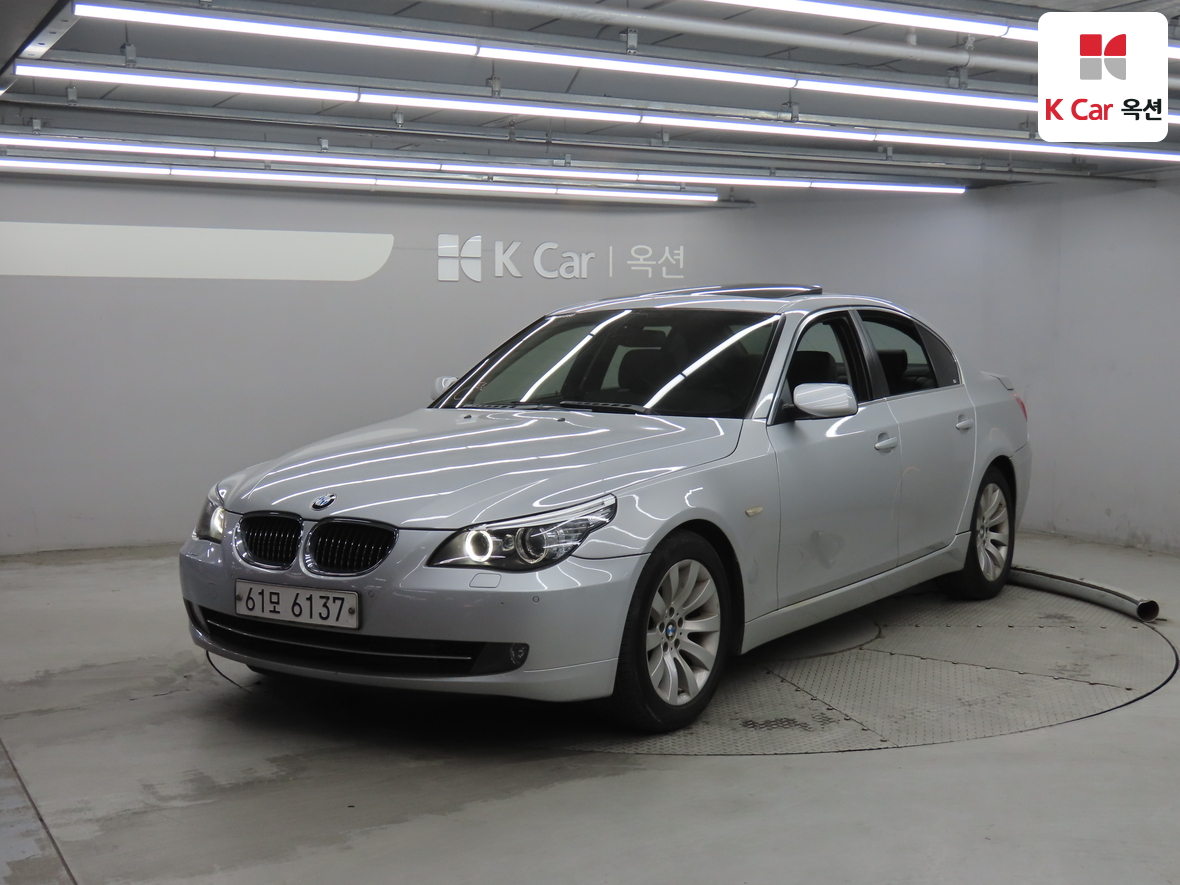 BMW 5 Series - 1