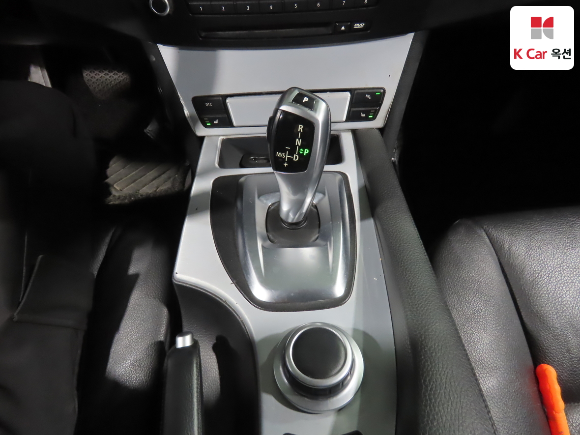 BMW 5 Series - 16