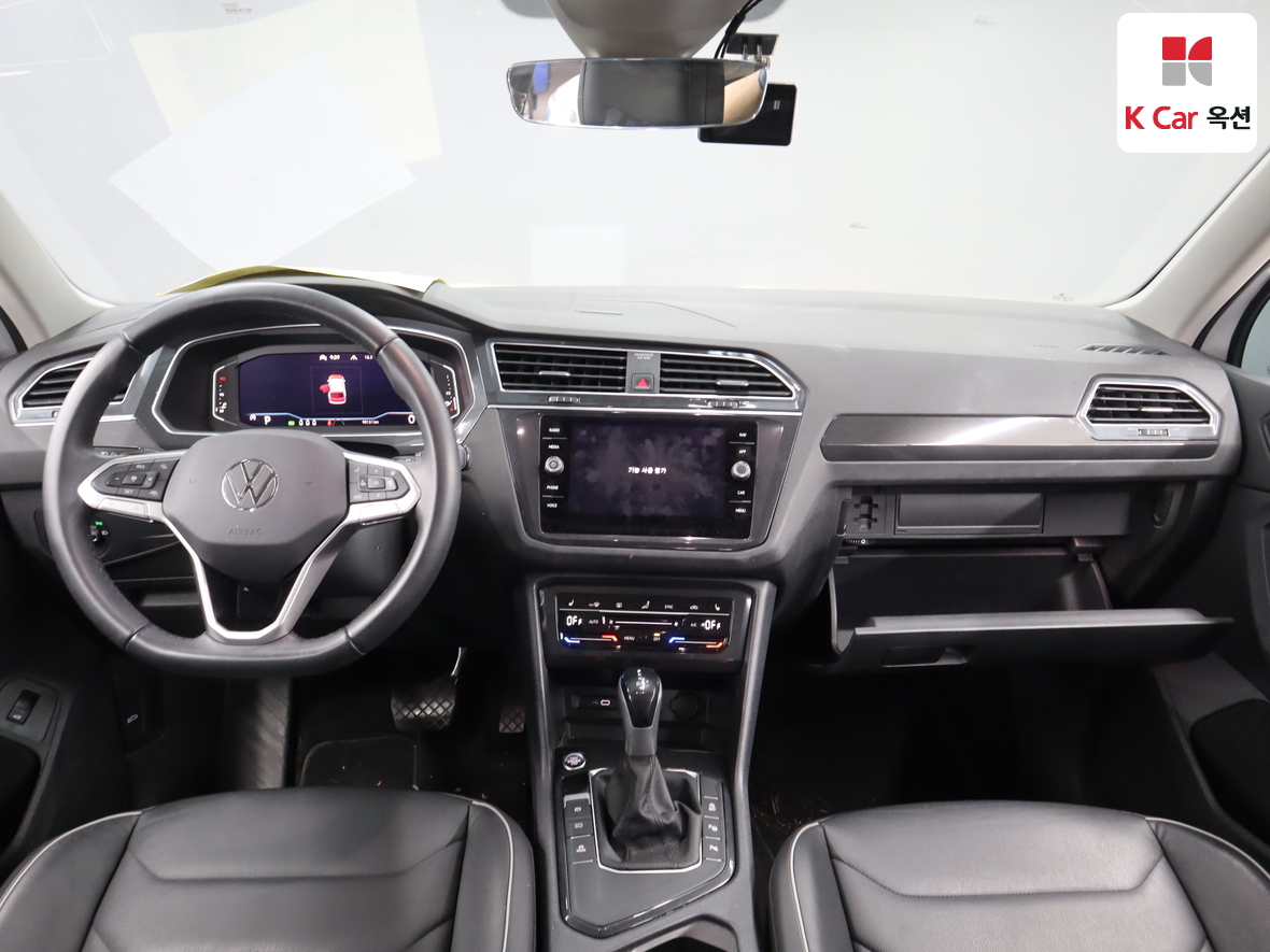 Volkswagen Tiguan - 3