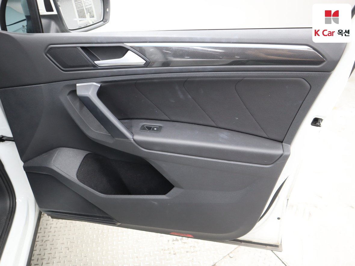 Volkswagen Tiguan - 29