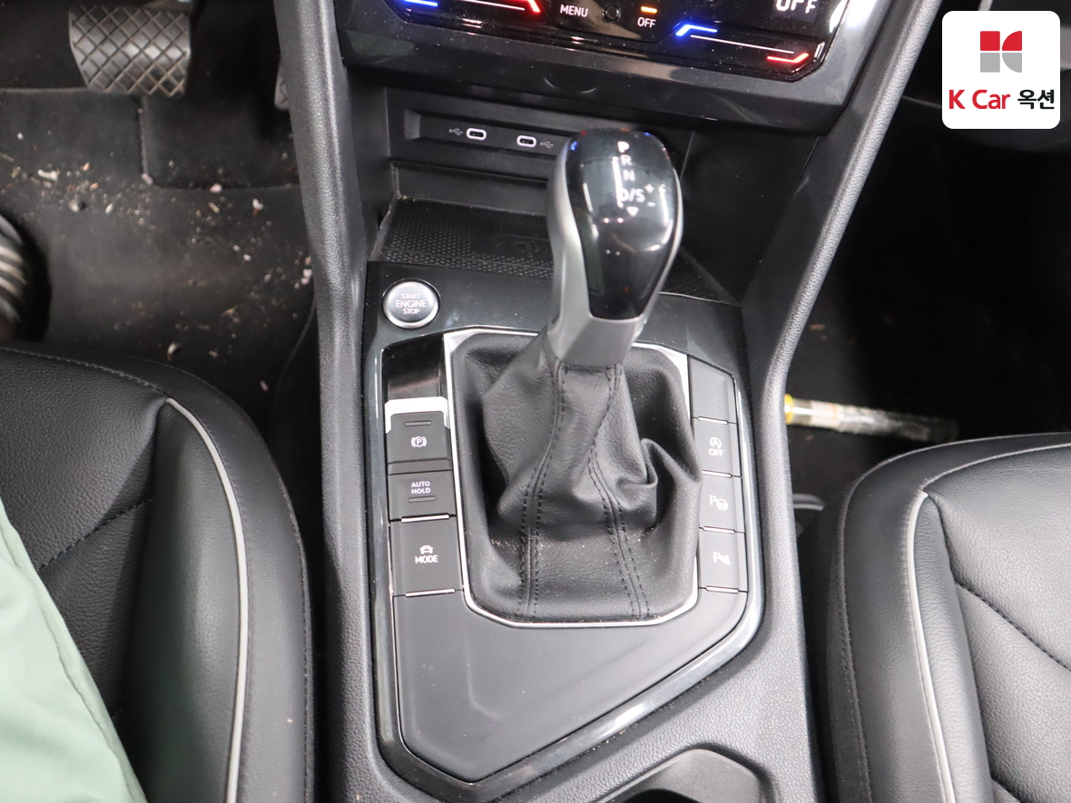 Volkswagen Tiguan - 16
