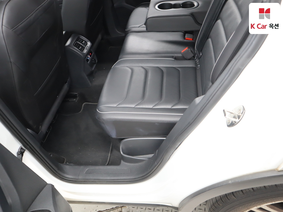 Volkswagen Tiguan - 22