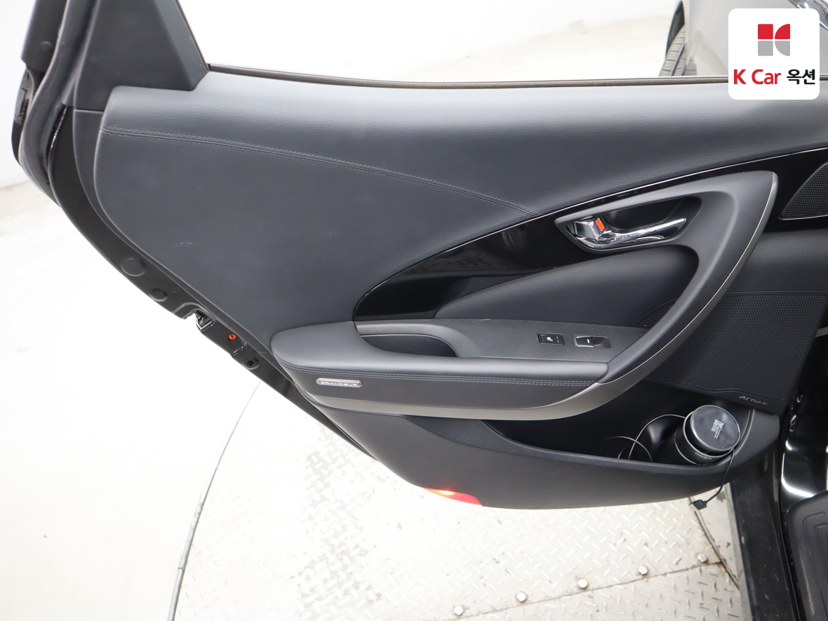 هيونداي أزيرا 2017 - صورة 23