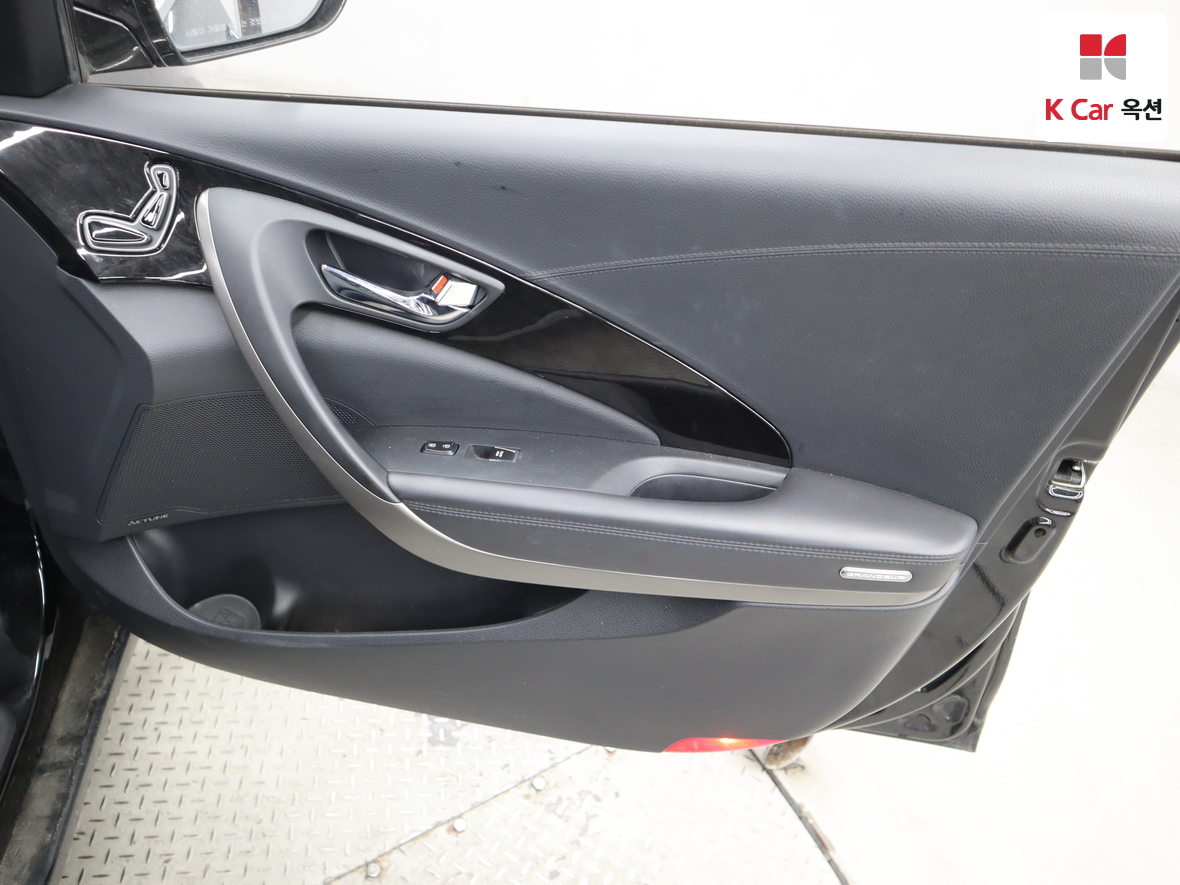 هيونداي أزيرا 2017 - صورة 29