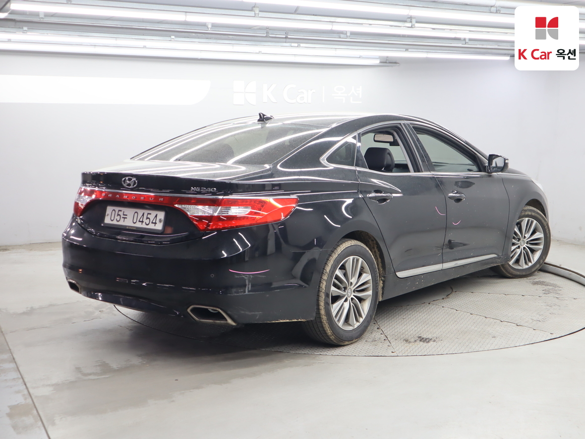 هيونداي أزيرا 2017 - صورة 2