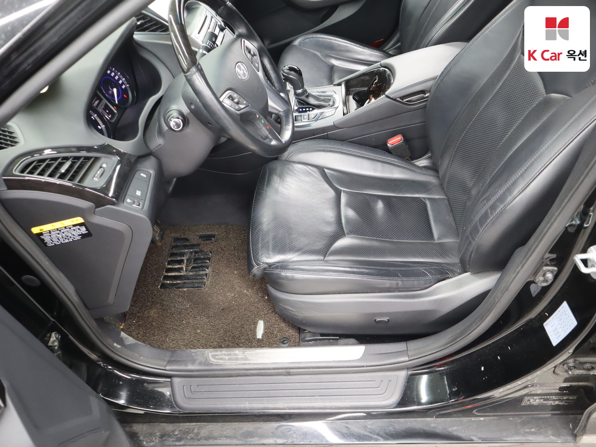 هيونداي أزيرا 2017 - صورة 18