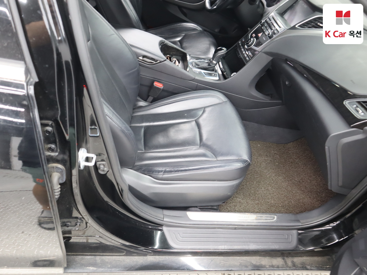 هيونداي أزيرا 2017 - صورة 30