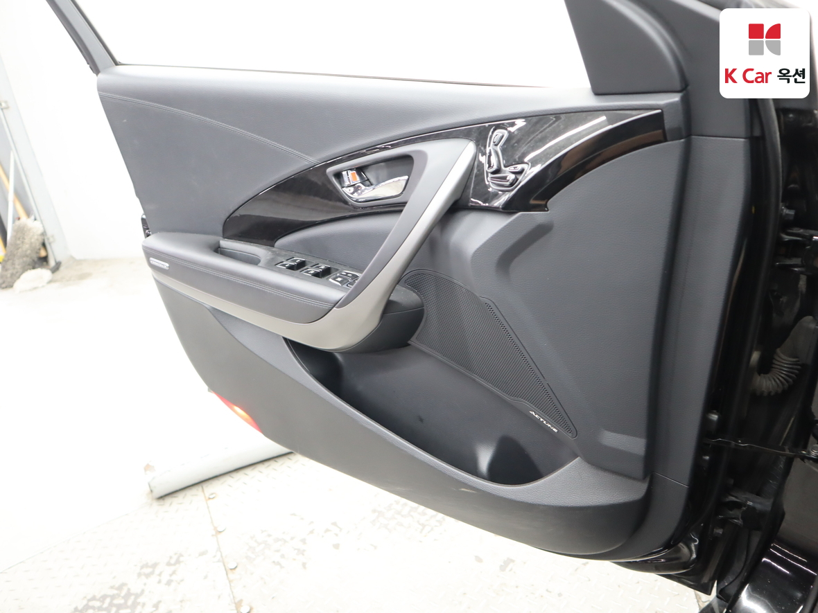 هيونداي أزيرا 2017 - صورة 8