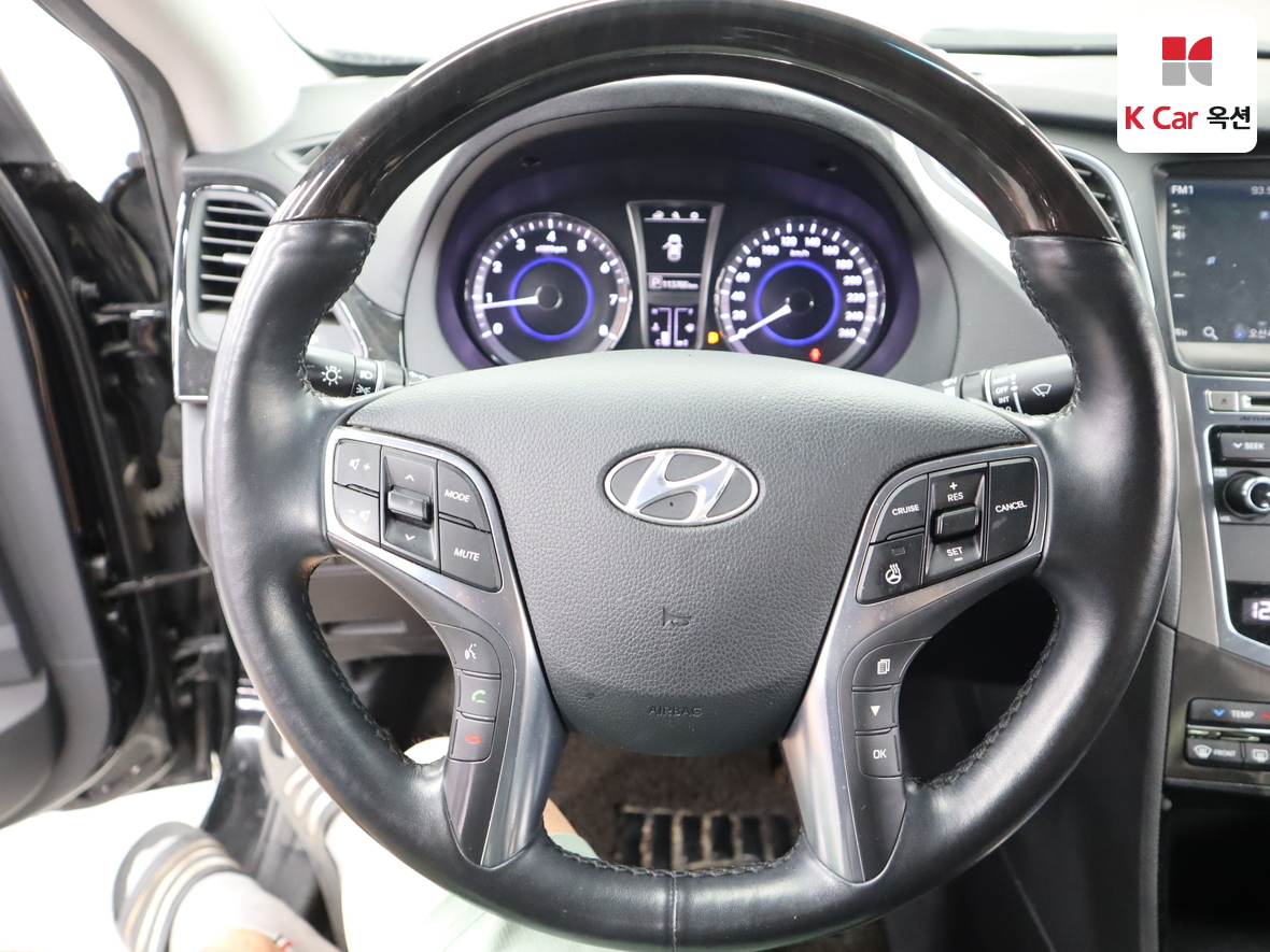 هيونداي أزيرا 2017 - صورة 10