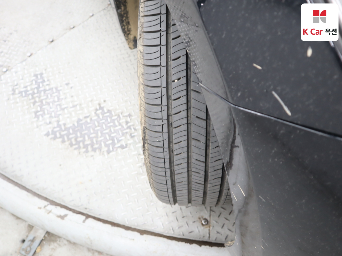 هيونداي أزيرا 2017 - صورة 32