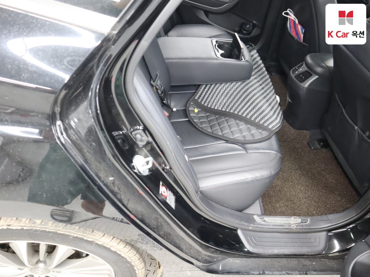 هيونداي أزيرا 2017 - صورة 28