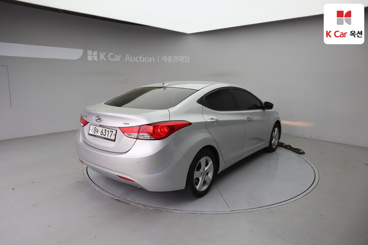 هيونداي إلانترا 2014 - صورة 2