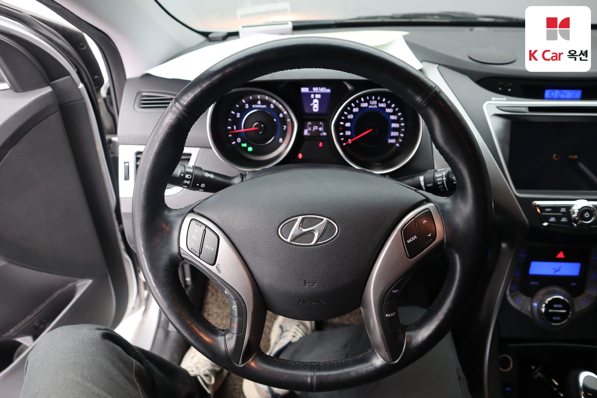 هيونداي إلانترا 2014 - صورة 10