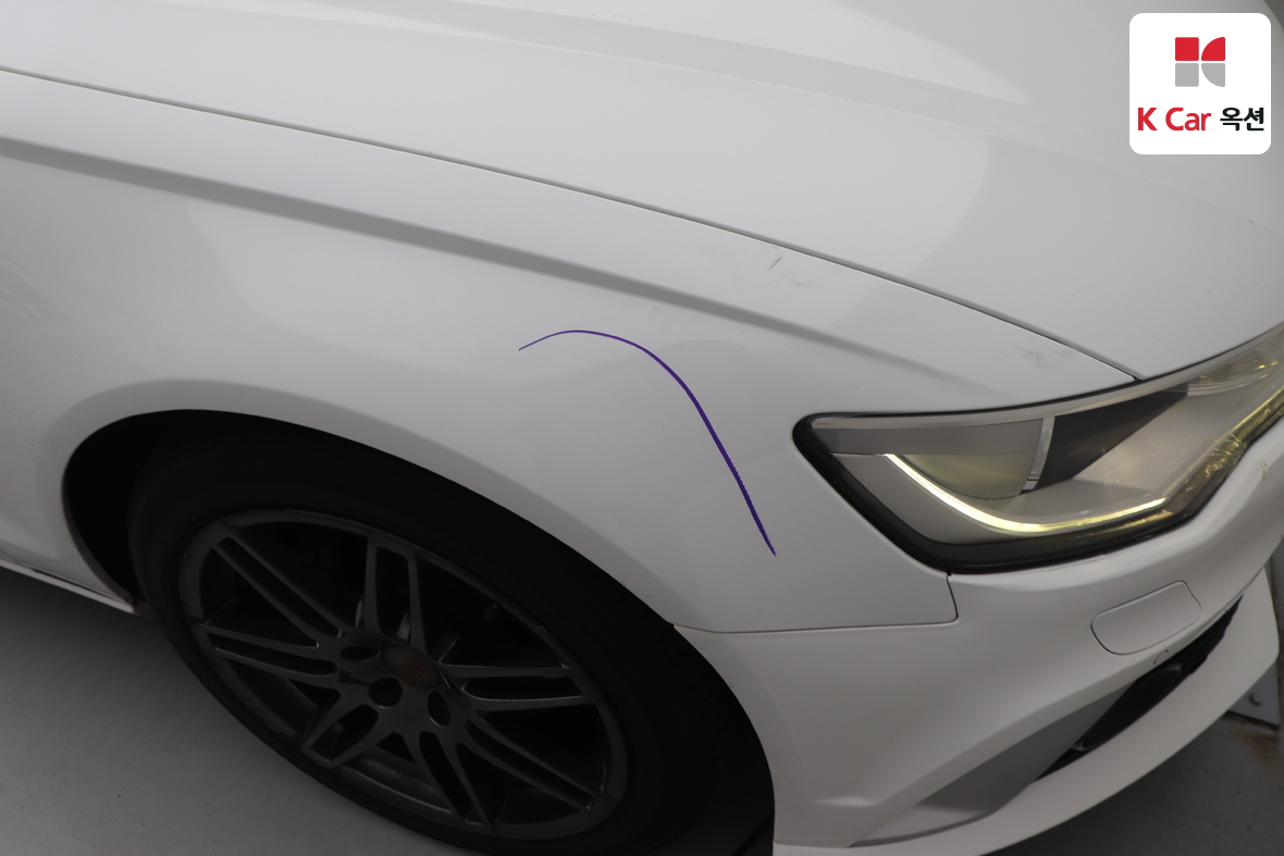 아우디 A6 - 42