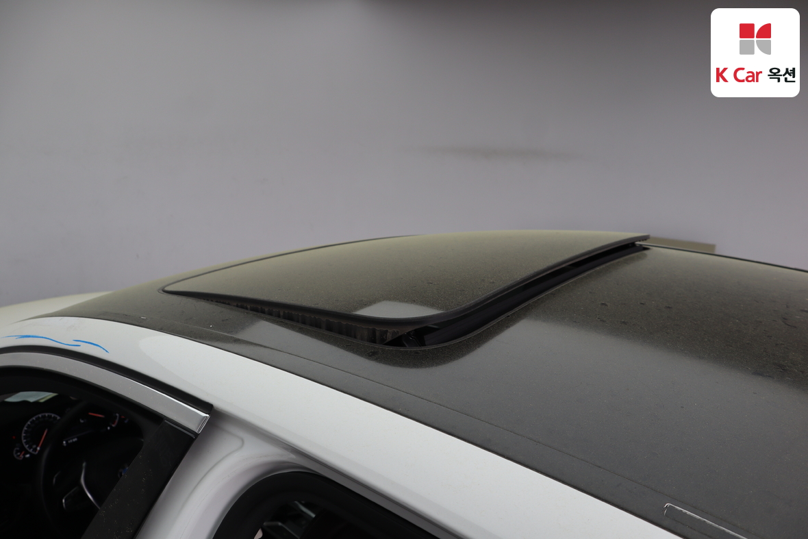 BMW 5 Series - 28