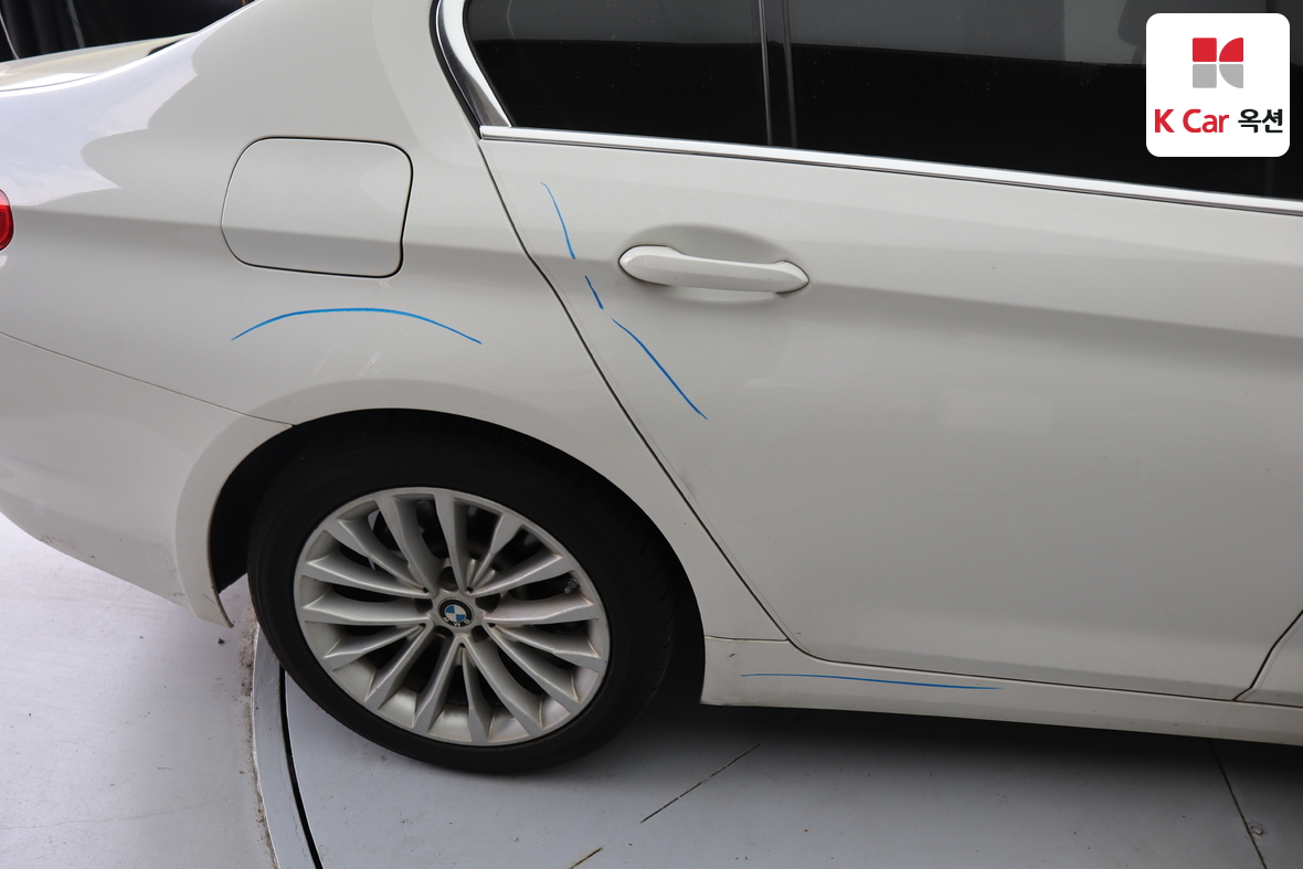 BMW 5 Series - 45