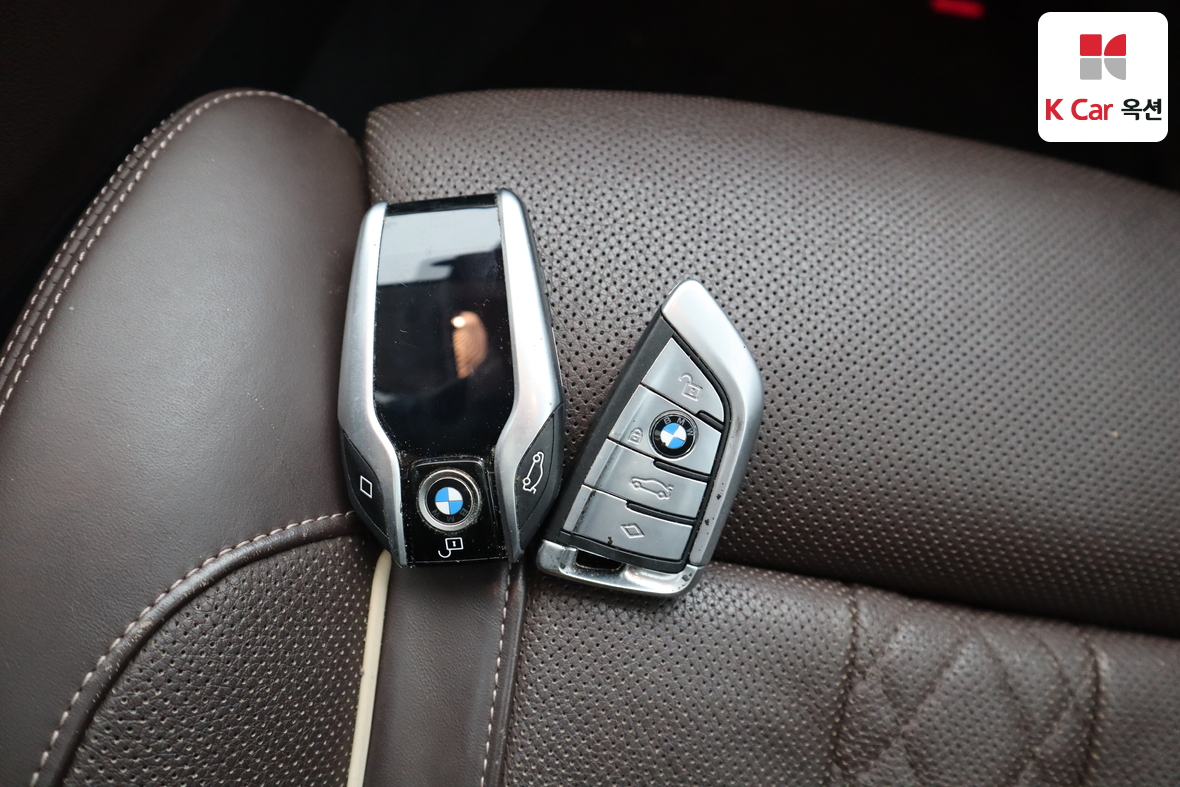 BMW 5 Series - 19