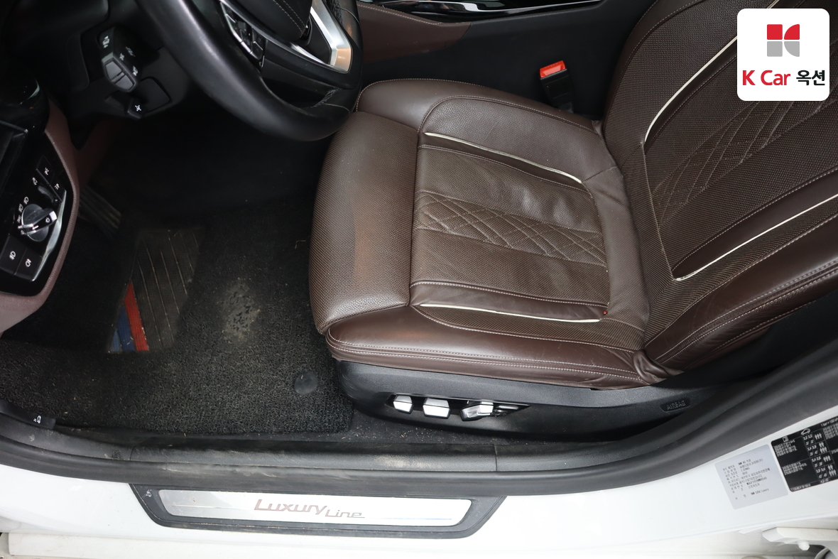 BMW 5 Series - 22