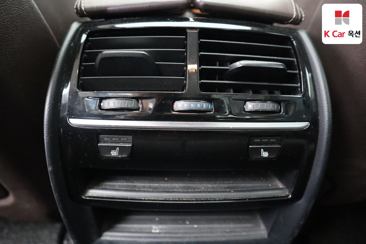 BMW 5 Series - 26