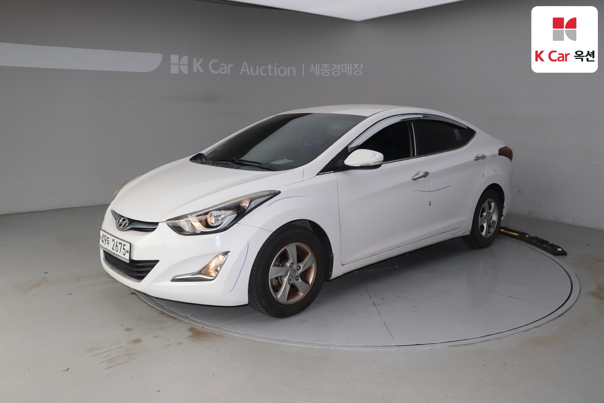 Hyundai Elantra 2015 - Image 1