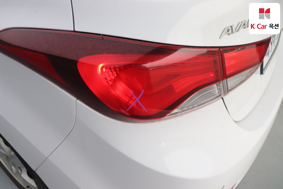 Hyundai Elantra 2015 - Image 36