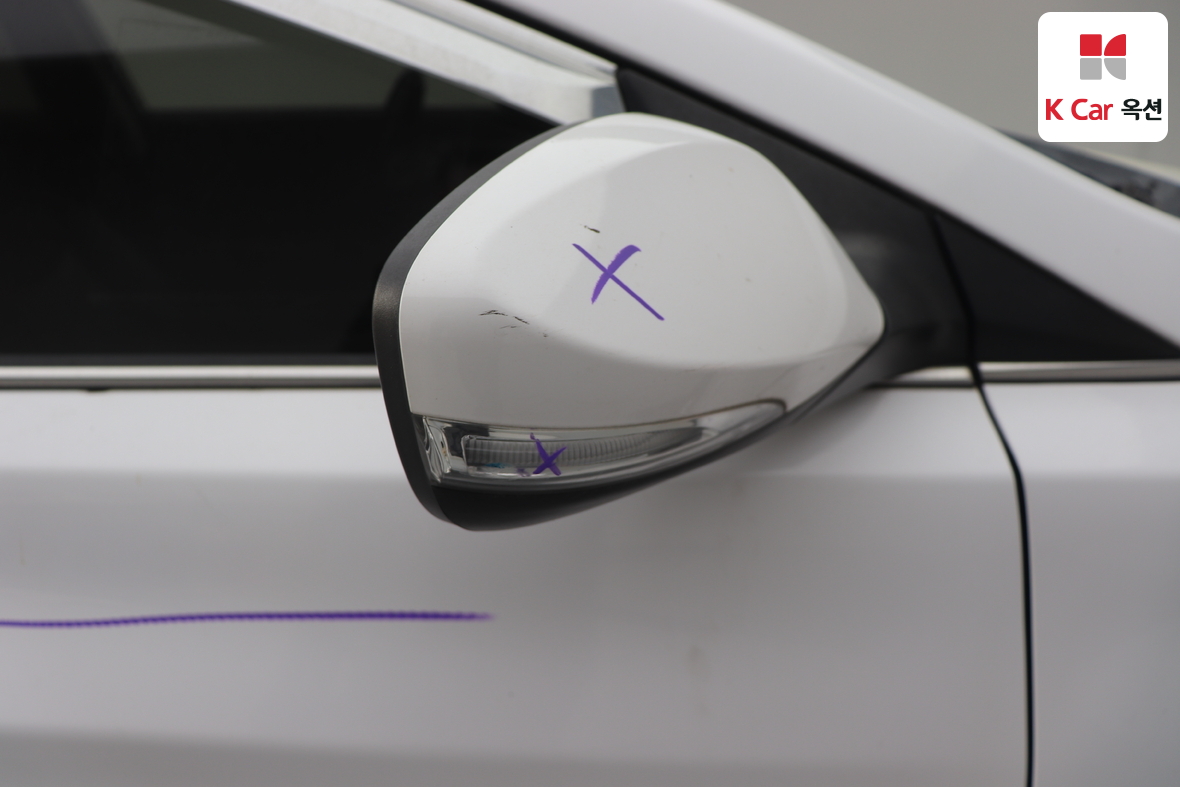 Hyundai Elantra 2015 - Image 41