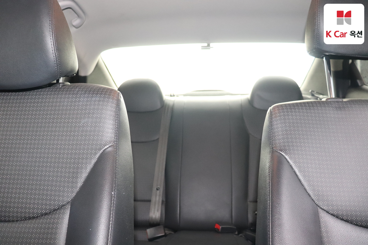 Hyundai Elantra 2015 - Image 17