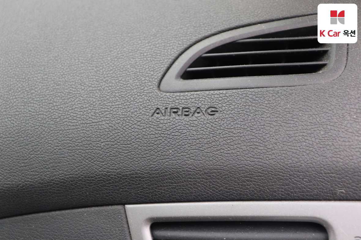 Hyundai Elantra 2015 - Image 28