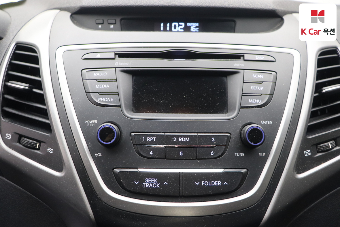 Hyundai Elantra 2015 - Image 13