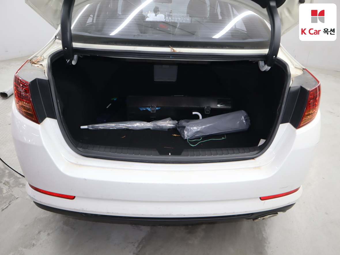 Kia K5 2012 - Image 24