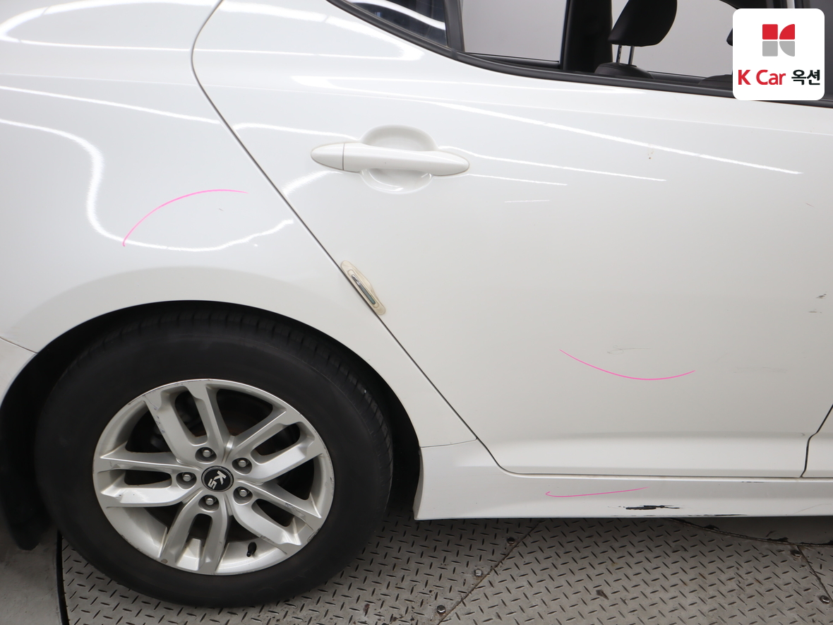 Kia K5 2012 - Image 37