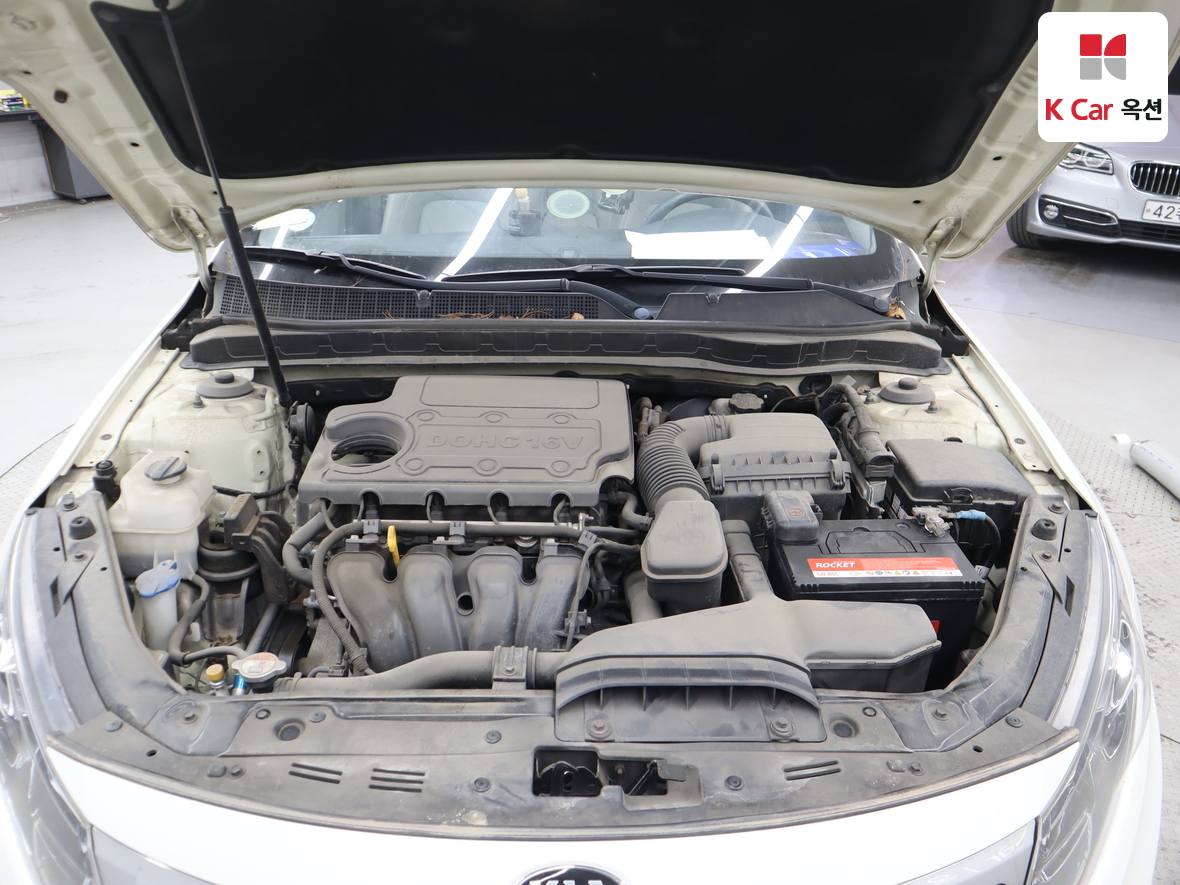 Kia K5 2012 - Image 31