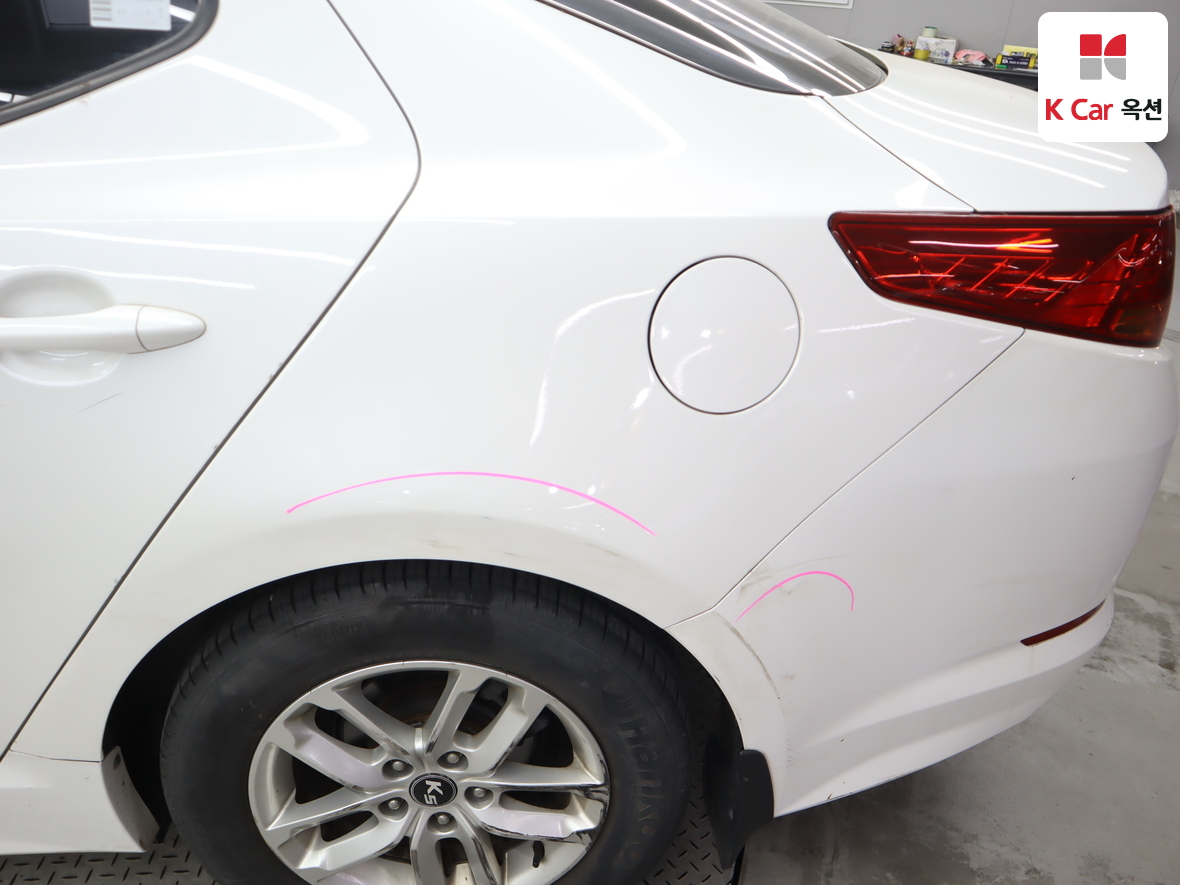 Kia K5 2012 - Image 36