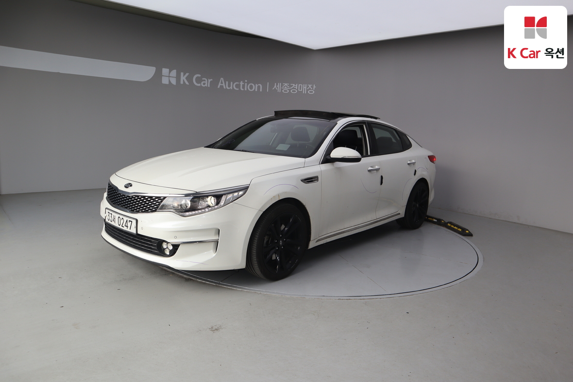 Kia K5 - 1