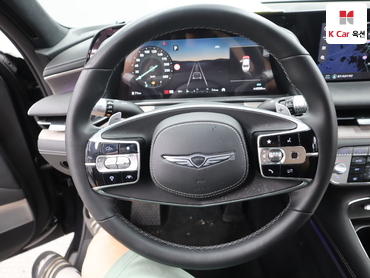 2024 - genesis g90