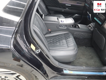 2024 - genesis g90