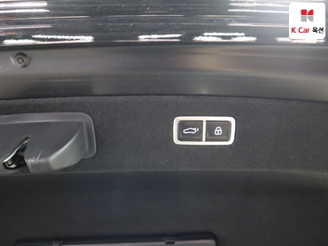 2024 - genesis g90