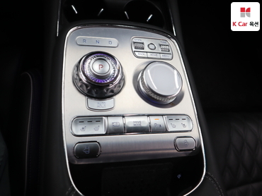 2024 - genesis g90
