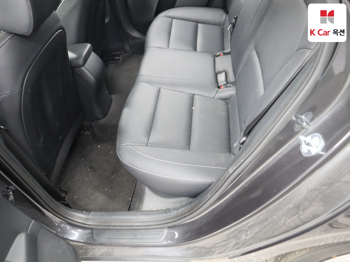 كيا K3 2023 - صورة 21