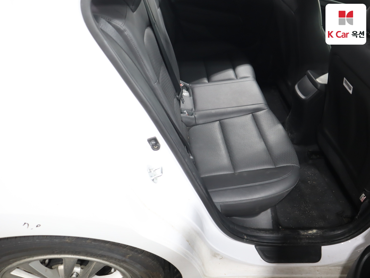 هيونداي إلانترا 2020 - صورة 26