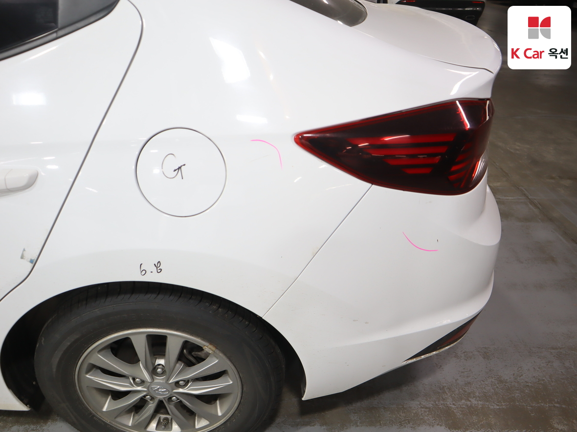 هيونداي إلانترا 2020 - صورة 38