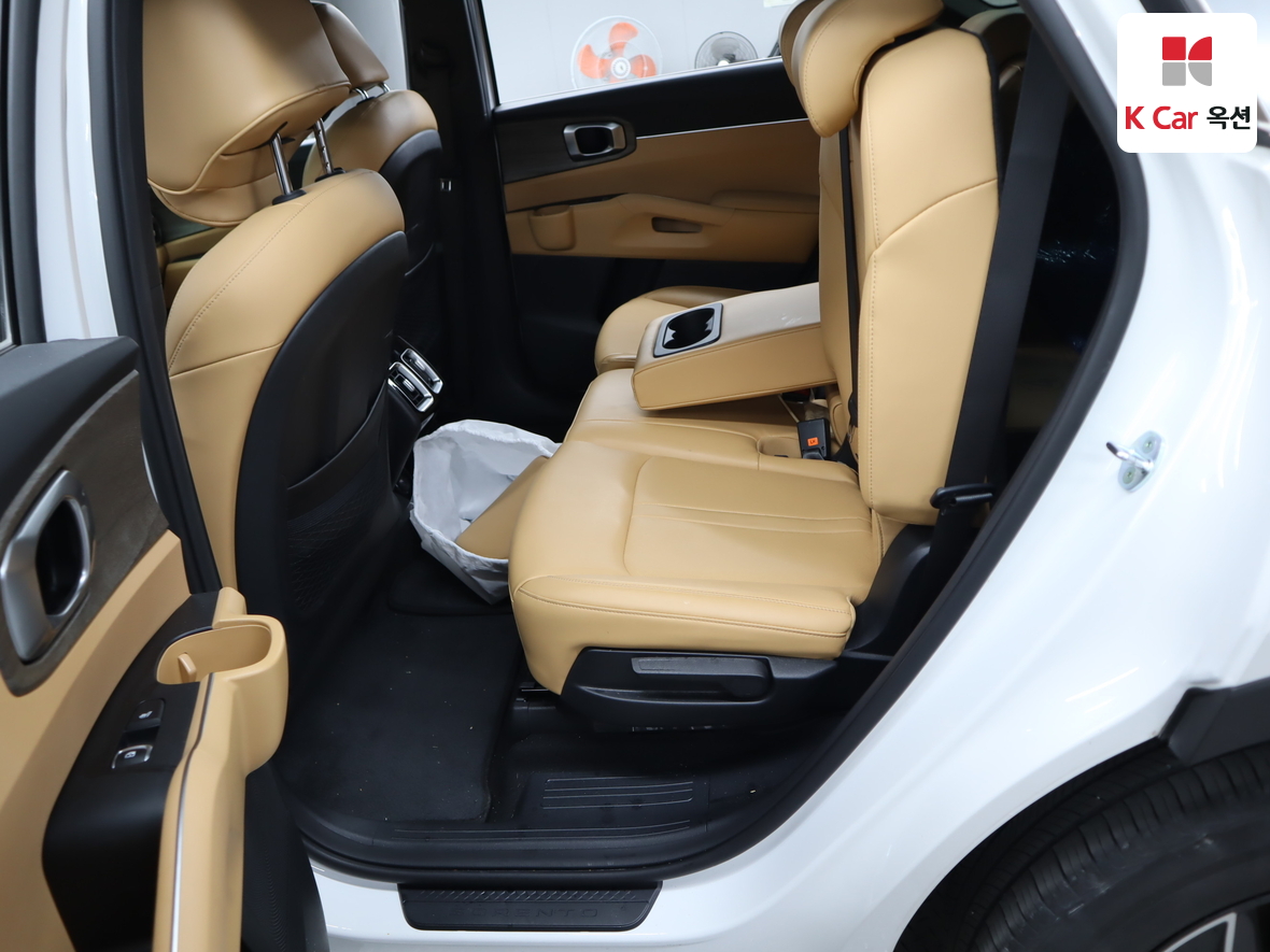 كيا سورينتو 2022 - صورة 25