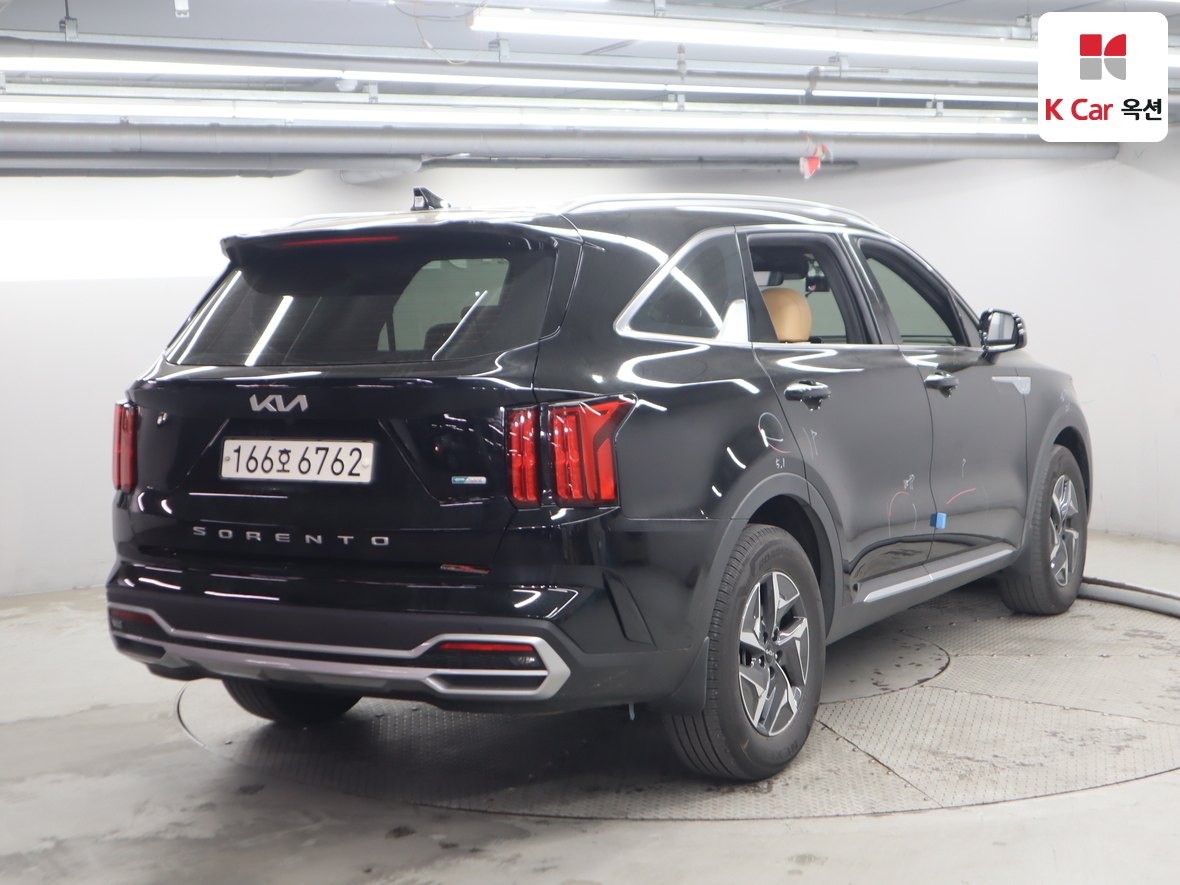 كيا سورينتو 2022 - صورة 2