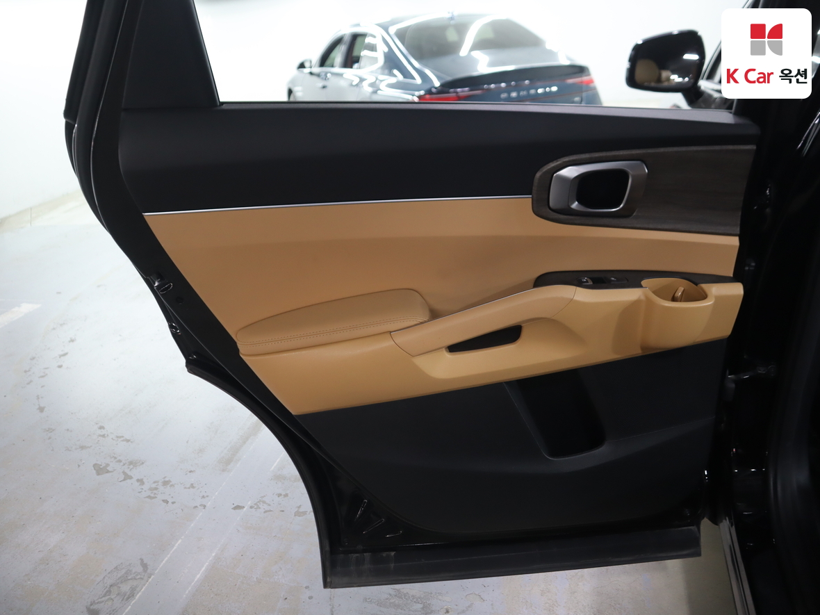 كيا سورينتو 2022 - صورة 23