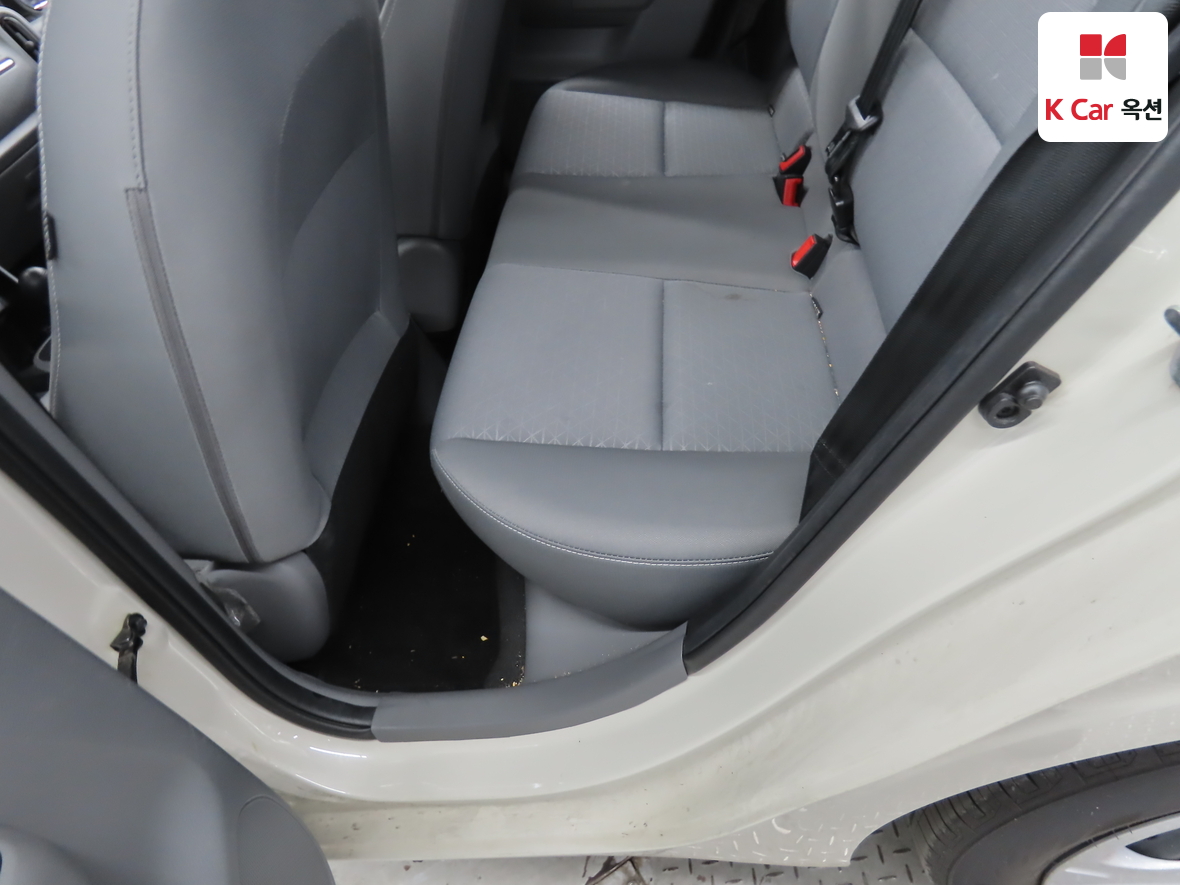 كيا مورنينج 2021 - صورة 22