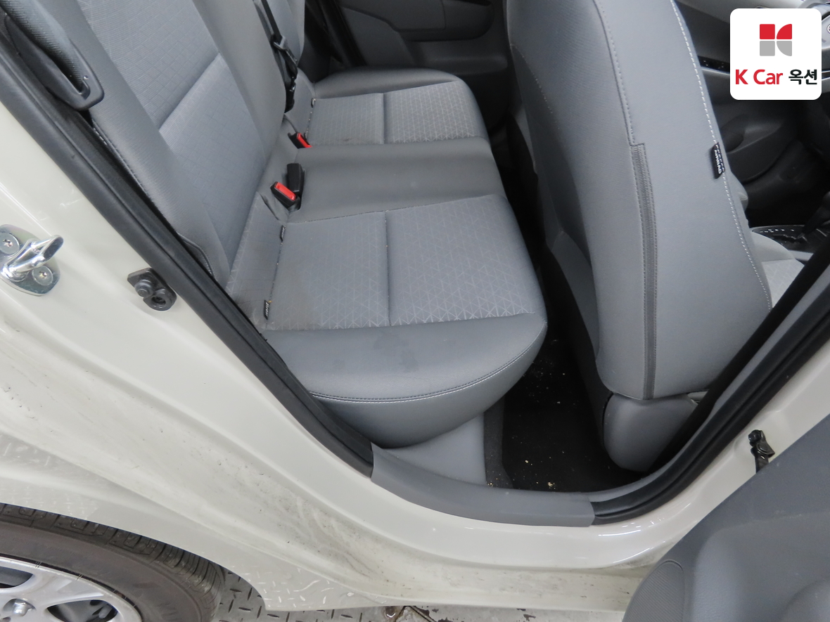 كيا مورنينج 2021 - صورة 27